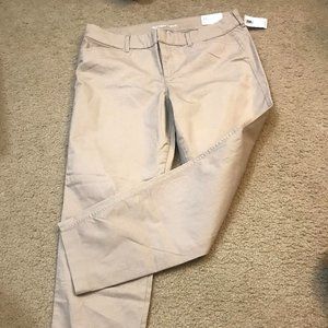 Old Navy Pixie Ankle Length Khakis NWT 12